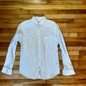 Men’s white button down dress shirt